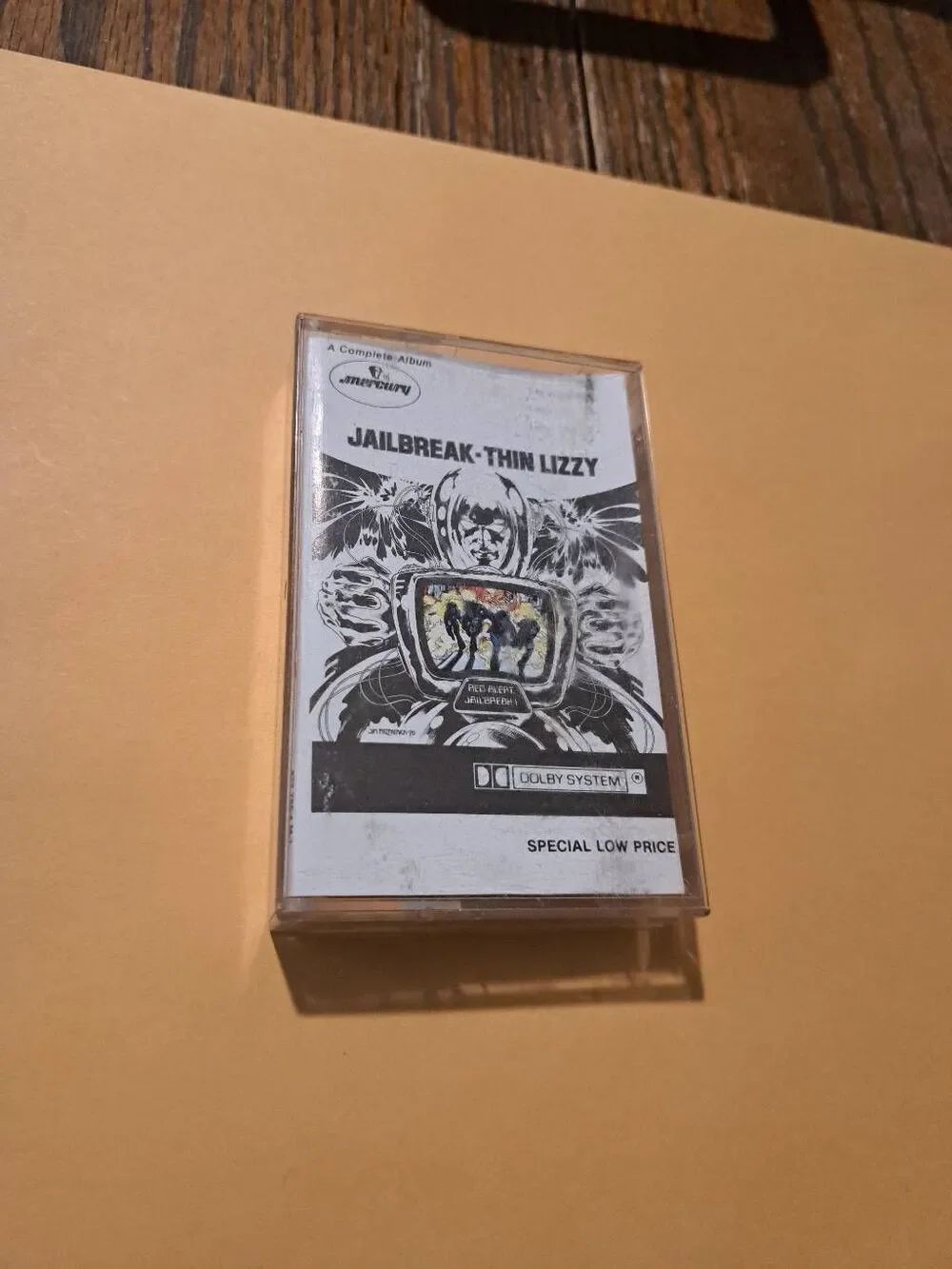 Vintage 1976 Thin Lizzy Jailbreak Cassette Tape Mercury Records Phonogram
